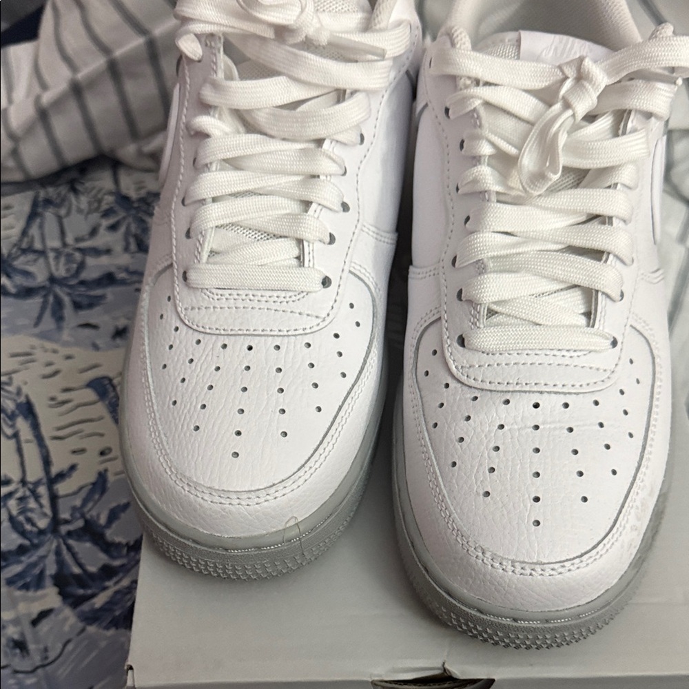 Nike White Leather Sneakers